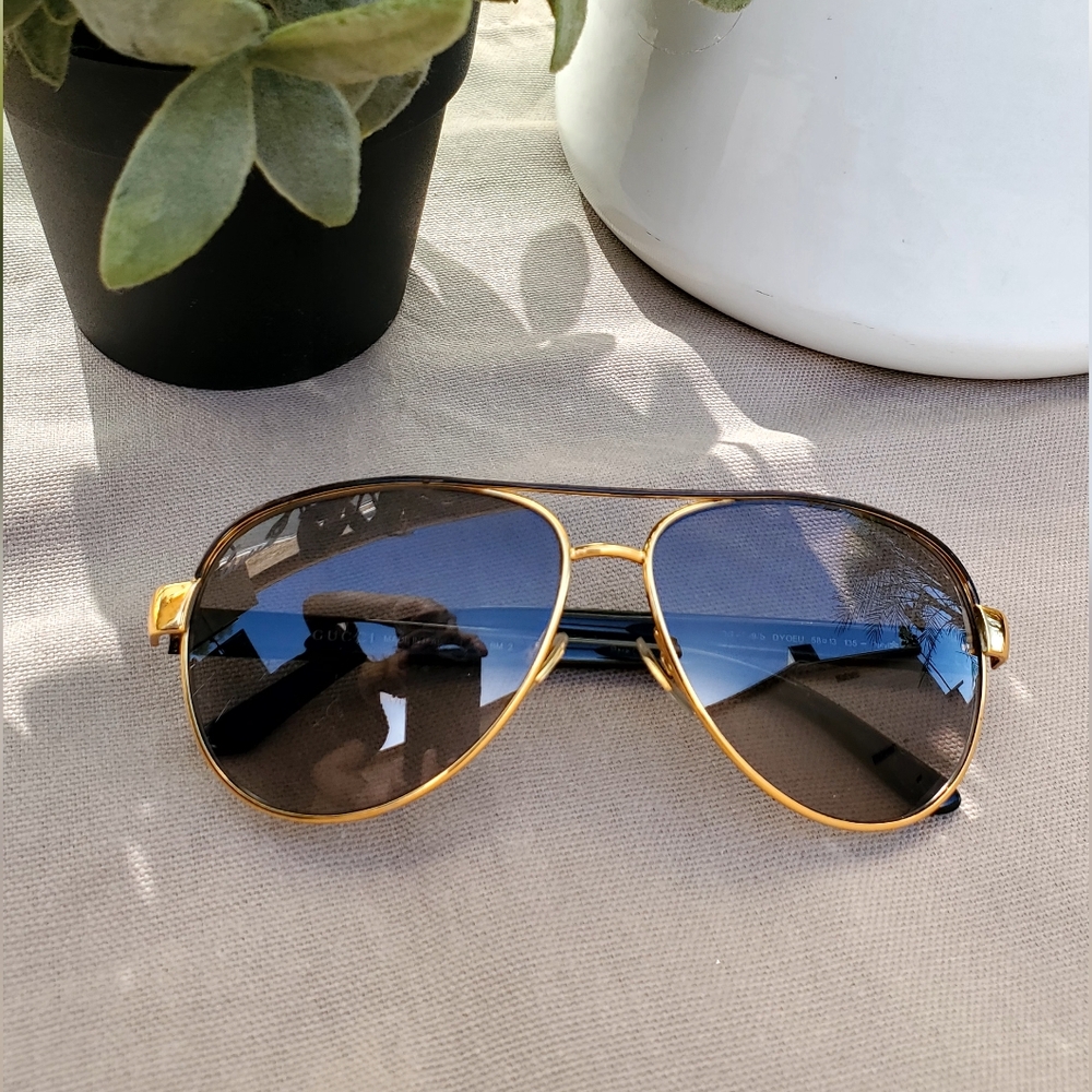 Vintage Gucci Aviator Sunglasses 1990'sVintage Gucci Aviator sunglasses 1990's